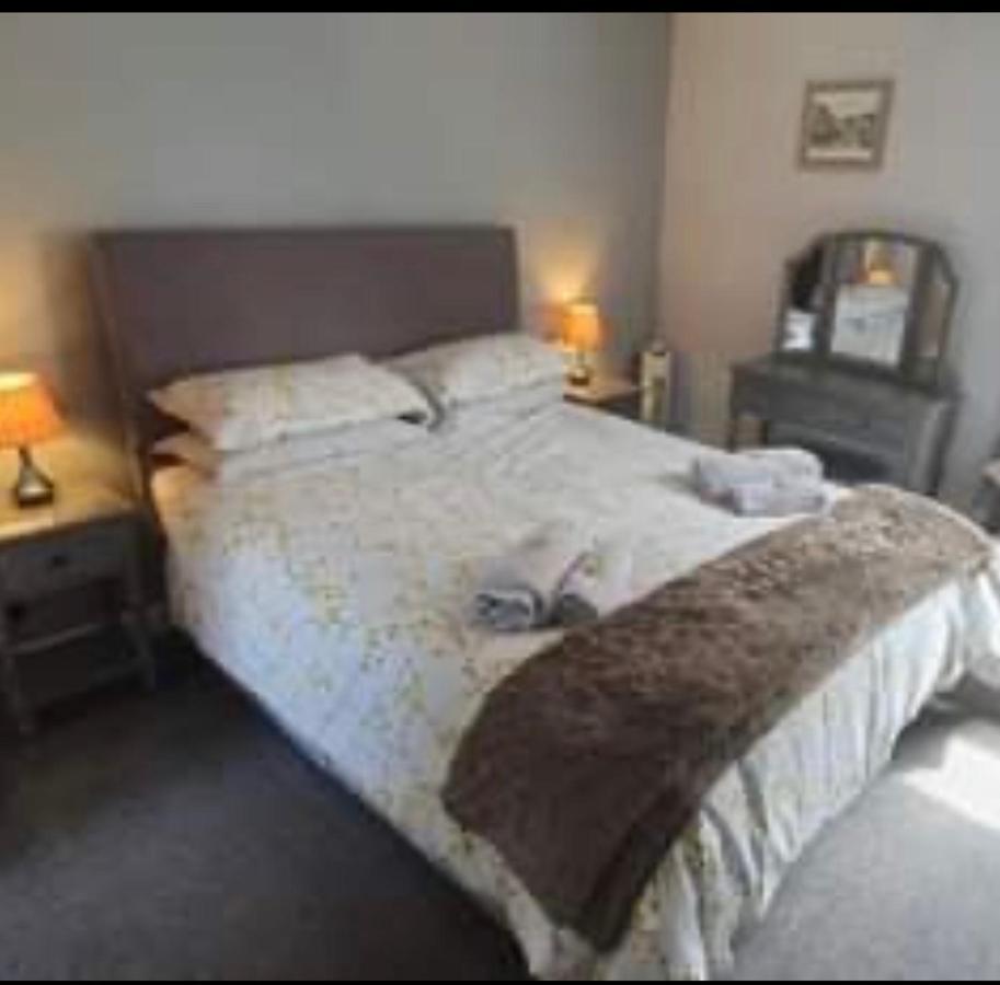 The Royal George Staithes Bed & Breakfast Bagian luar foto