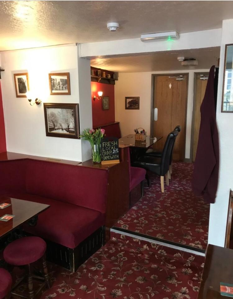 The Royal George Staithes Bed & Breakfast Bagian luar foto